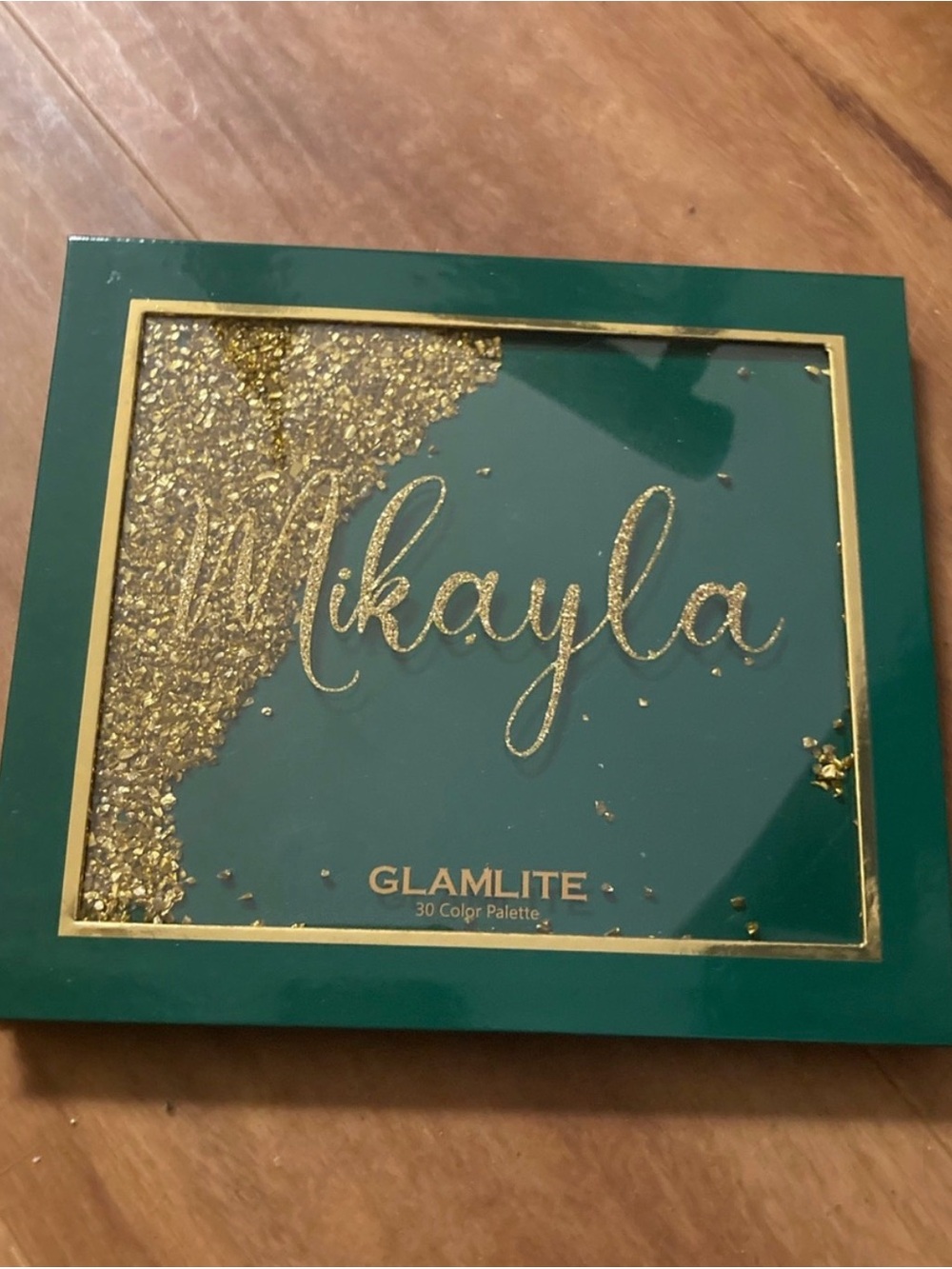Glamlite Mikayla Eyeshadow Palette part 2  – Green with Gold Accents brand new
